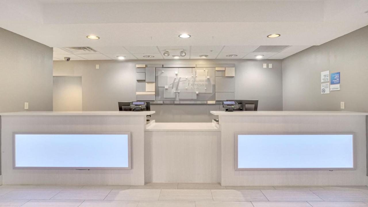 Holiday Inn Express Hotel & Suites Portland By Ihg Экстерьер фото